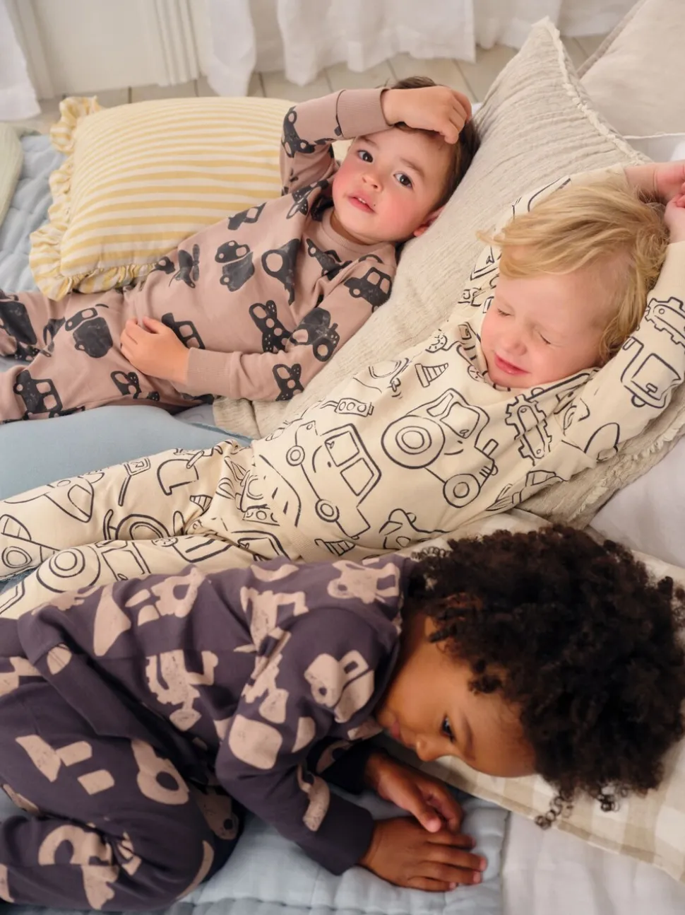 Bruin/Crème Transport - Mini Knusse Pyjama's 3 Set (9mnd-10jr)
