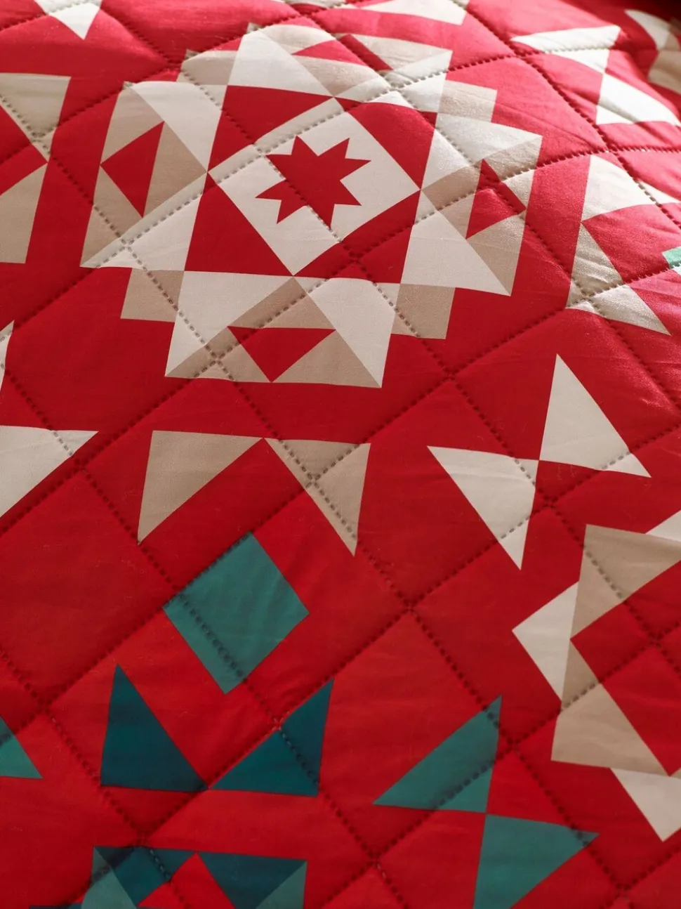 Catherine Lansfield - Doorgestikte beddensprei met kerstpatchwork