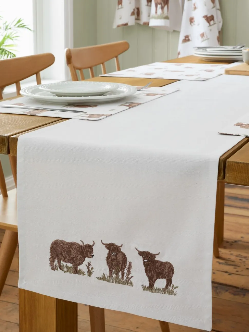 Catherine Lansfield Angus Highland Cow Cotton Dining Table Runner