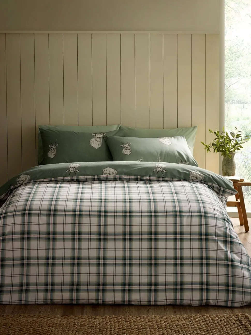 Catherine Lansfield Christmas Stag Check Reversible Duvet Cover Set