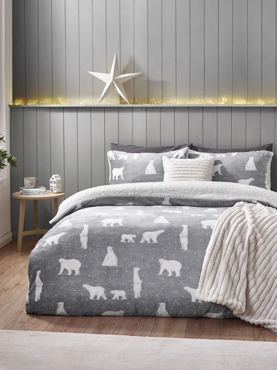 Catherine Lansfield Cosy Polar Bear Soft Sherpa Duvet Cover Set