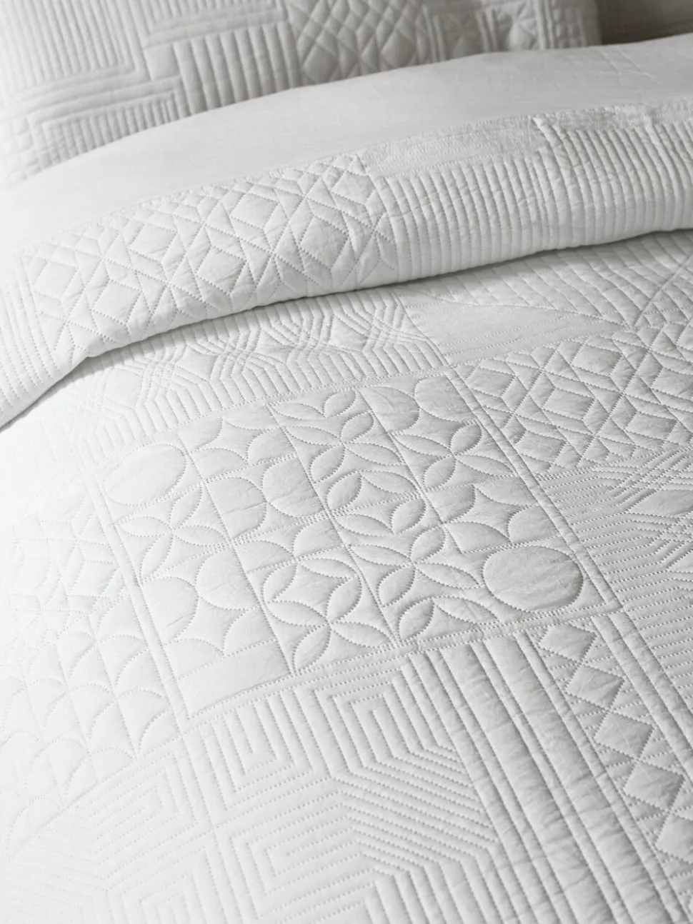 Catherine Lansfield Folkstone Geo Duvet Cover Set
