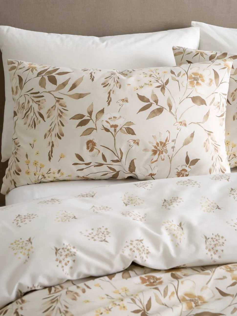Catherine Lansfield Isadora Floral Reversible Duvet Cover Set