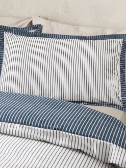 Catherine Lansfield Oxford Pinstripe Reversible Duvet Cover Set