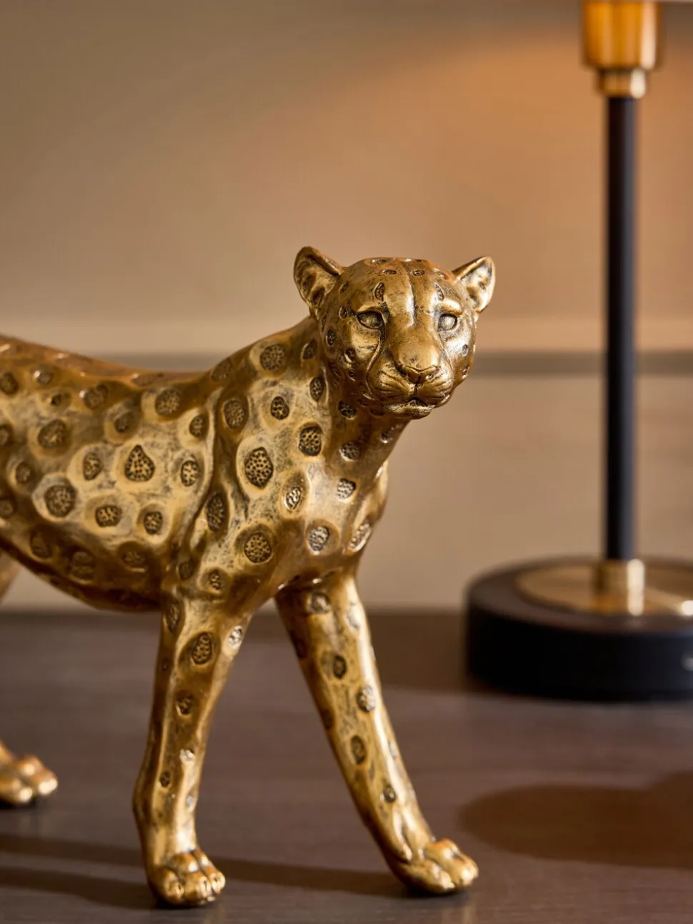 Cheeta-ornament