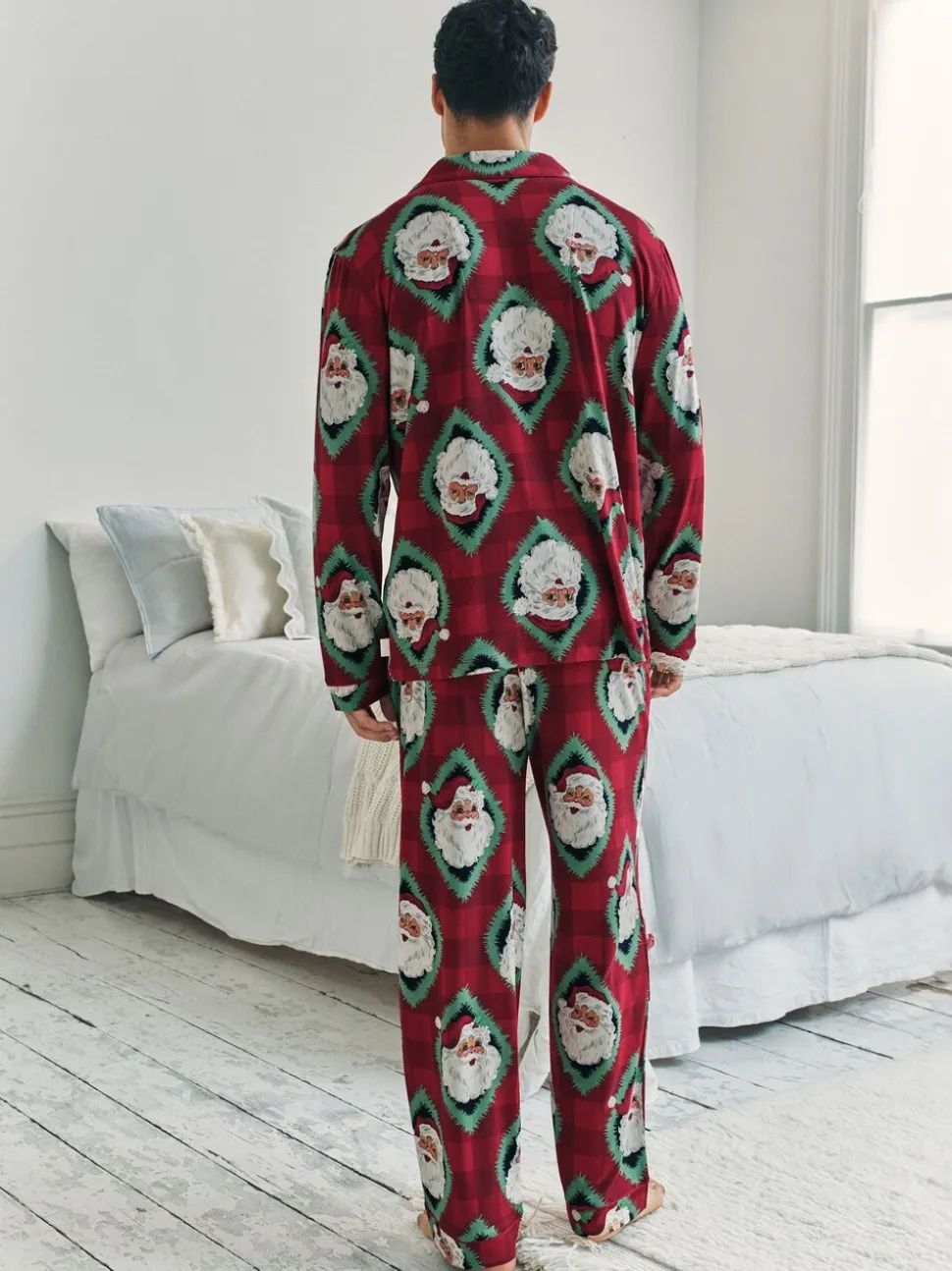 Chelsea Peers Christmas Jolly Santa Print Long Pyjamas Set