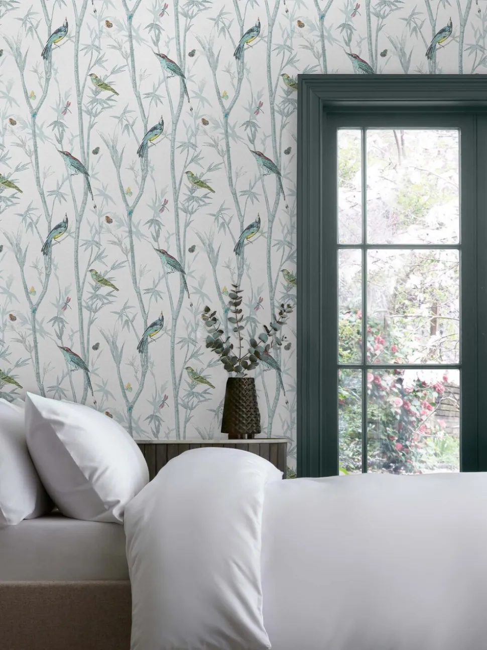 Chinoiserie Bird 10M Wallpaper