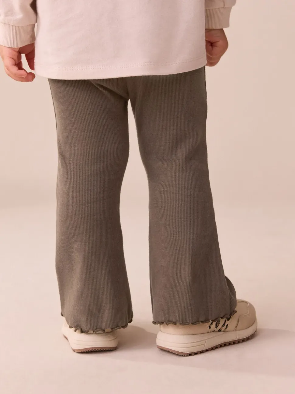 Chocoladebruin - Geribbelde flare legging (3 mnd-7 jr)
