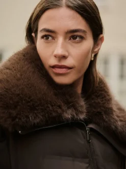 Chocoladebruin - Premium Longline Padded Coat with Faux Fur Collar