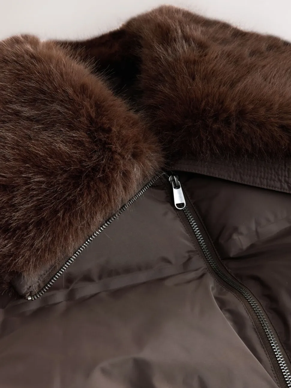 Chocoladebruin - Premium Longline Padded Coat with Faux Fur Collar