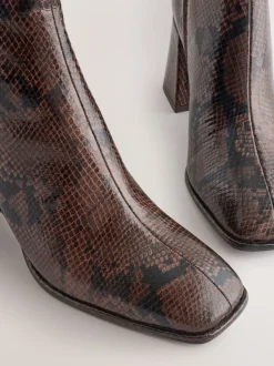 Chocoladebruin Slang - Forever Comfort® Square Toe Block Heel Ankle Boots