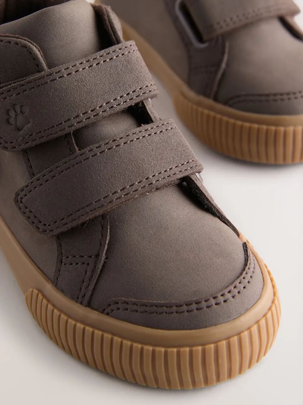 Chocoladekleurig met hondenprint - Hoge schoenen met klittenbandsluiting