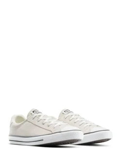 Crème - Converse Chuck Taylor All Star Dainty Lucky lage sneakers