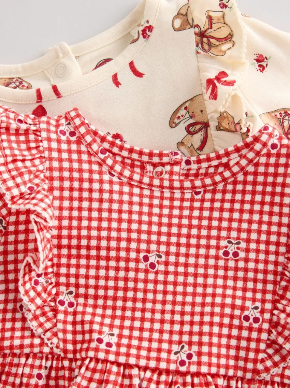 Crème beer/ rode kersen geruit - Verpakking van 2 jersey babyjurkjes (0 mnd-2 jr)