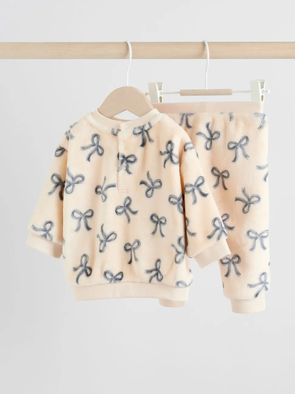 Crème/grijs - Set van zachte velours trui met strikprint en broek (0mnd -2jr)