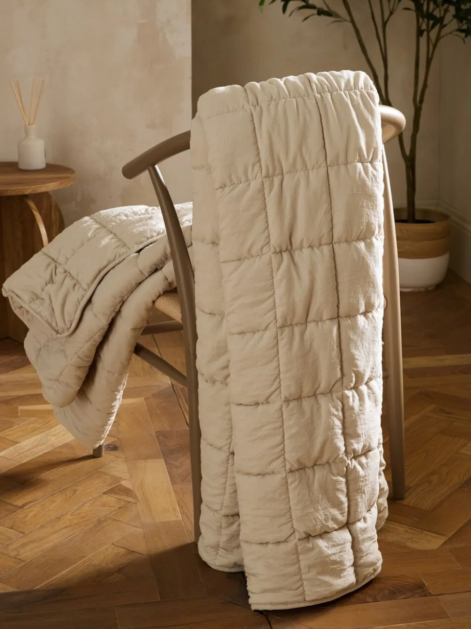 Darcie Textured Quilted Bedspread