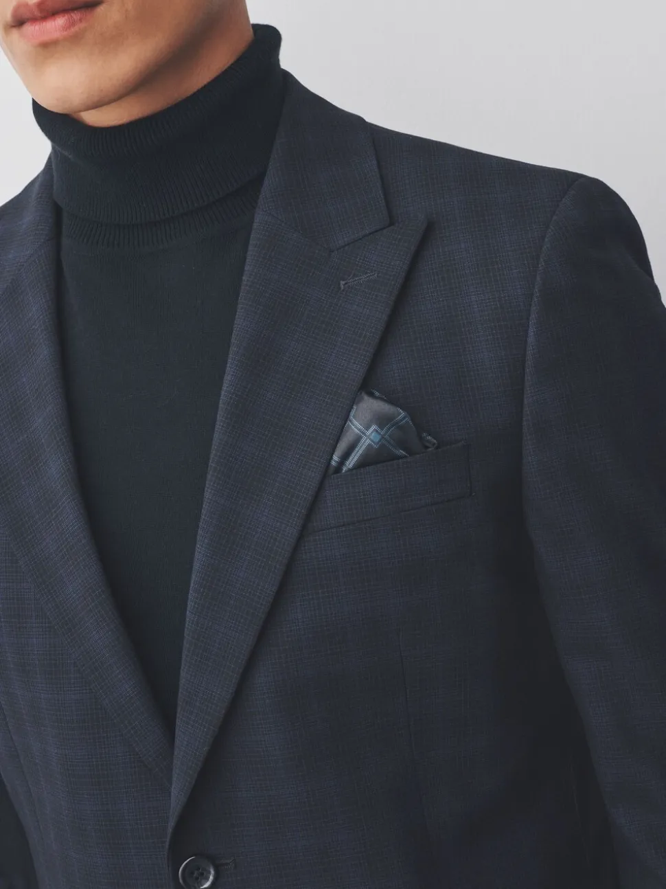 Donkerblauw - Geruit kostuum met smalle pasvorm: colbert