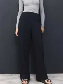 Donkerblauw - Modieus gesneden broek met wijde pijpen van wol