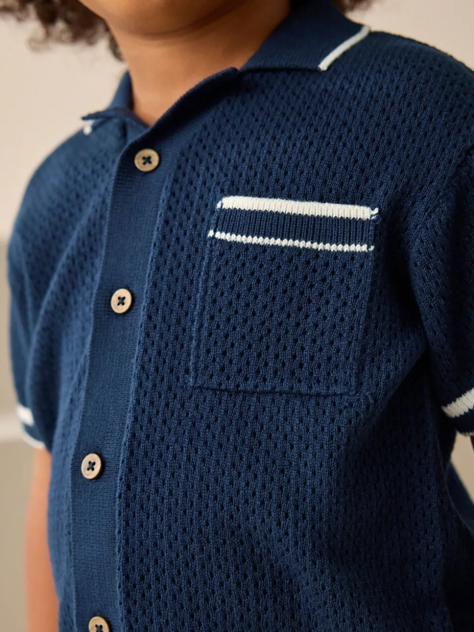 Donkerblauw - Set van gebreid poloshirt met textuur en reverskraag en shorts (3mnd -10jr)