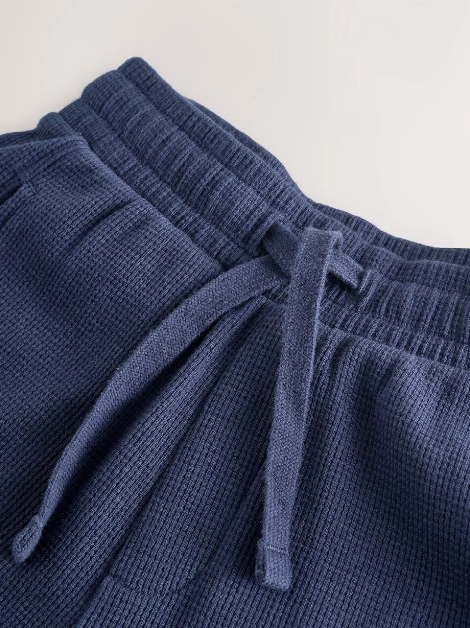 Donkerblauw - Set van T-shirt met textuur en korte mouwen en shorts (3 - 16 jr)