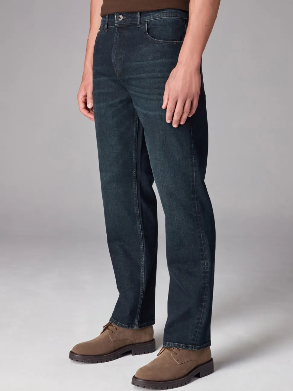 Donkerblauwe wassing - Rechte, klassieke jeans met stretch