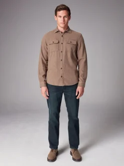 Donkerblauwe wassing - Rechte, klassieke jeans met stretch