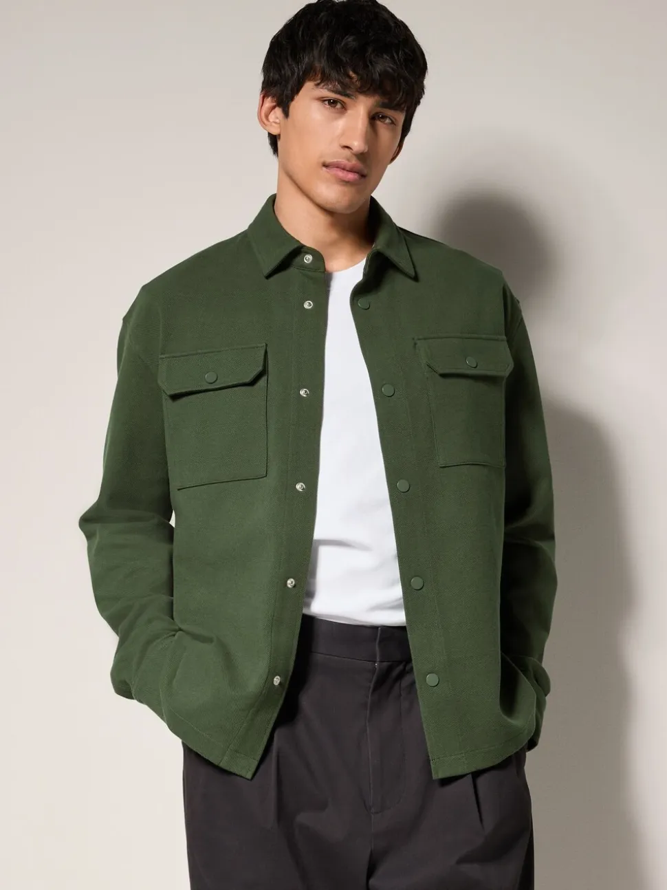 Donkergroen - Jersey keperstof Overshirt met drukknopen
