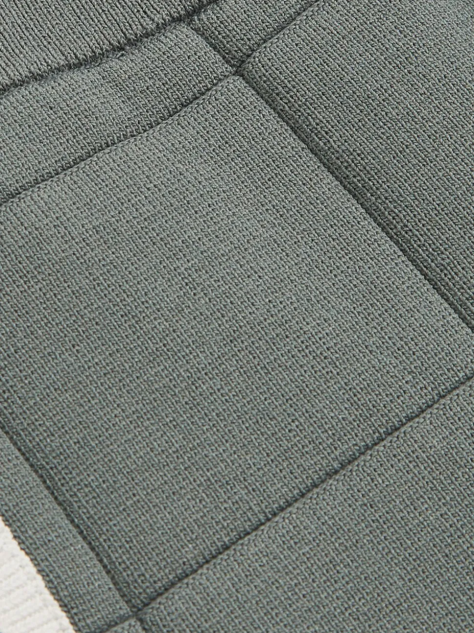 Donkersaliegroen - Reiss Barbor Tipped Knit Stitch-Detail Shorts