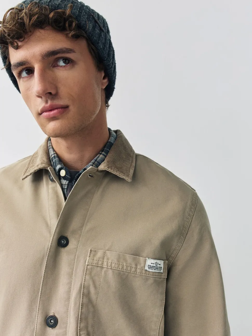 Ecru - Corduroy canvas shacket overshirt met kraag