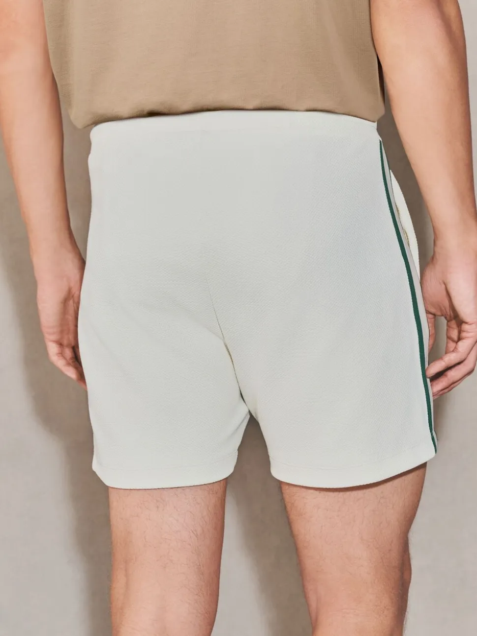 Ecru - EDIT short met bies