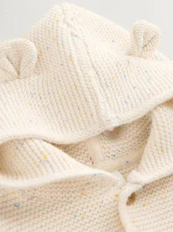 Ecru gemêleerd - Gebreid babyvest met capuchon