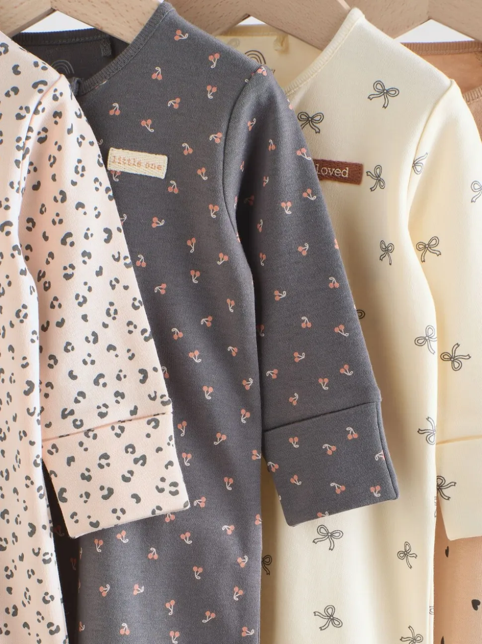 Eenkleurig luipaard en kers - Verpakking van 4 Baby pyjama's met tweewegrits en Print (0mnd -3jr)