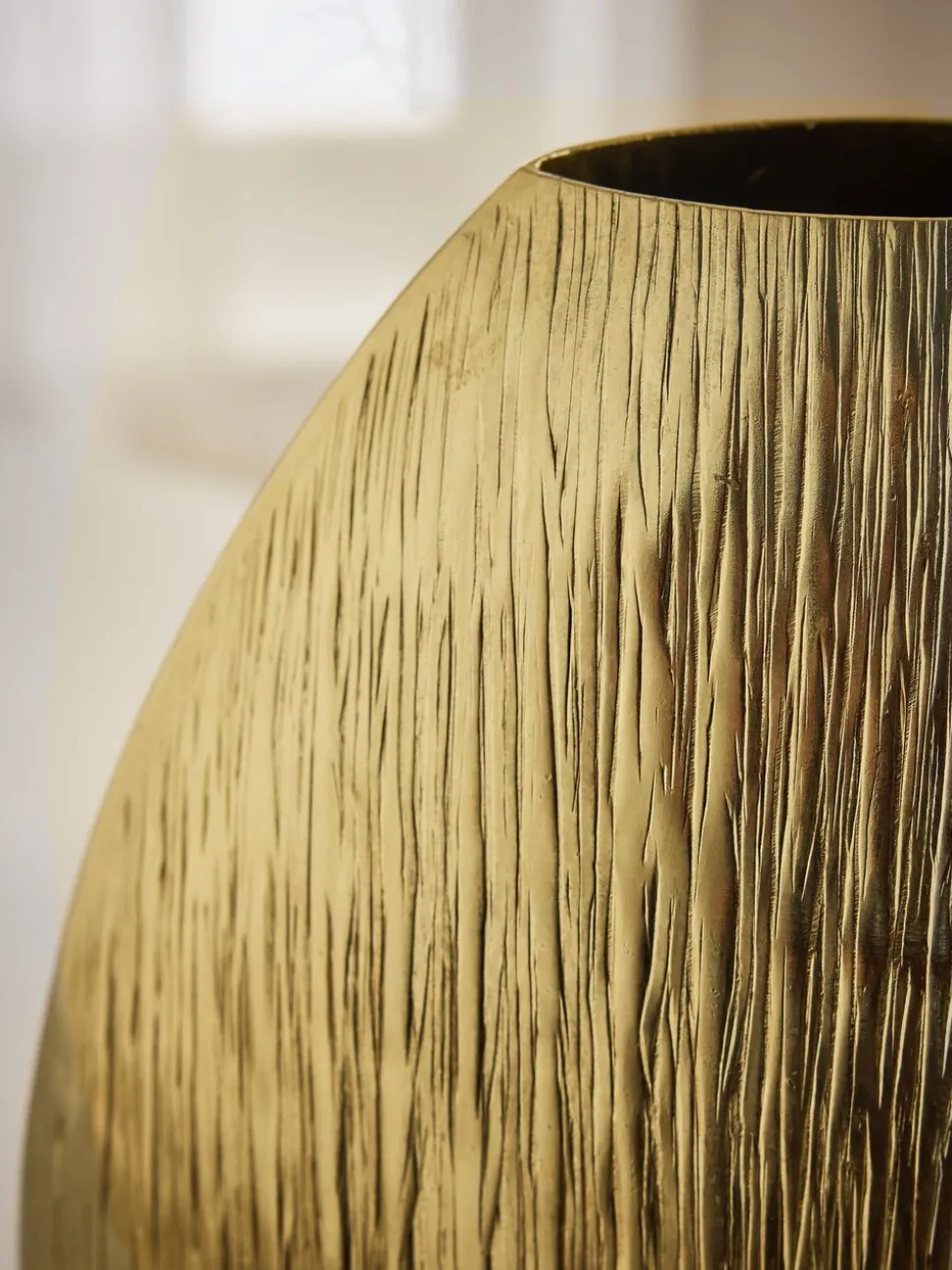 Evie Metal Textured Vase