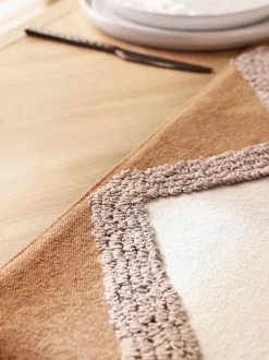 Farah Tufted Kitchen Table Runner