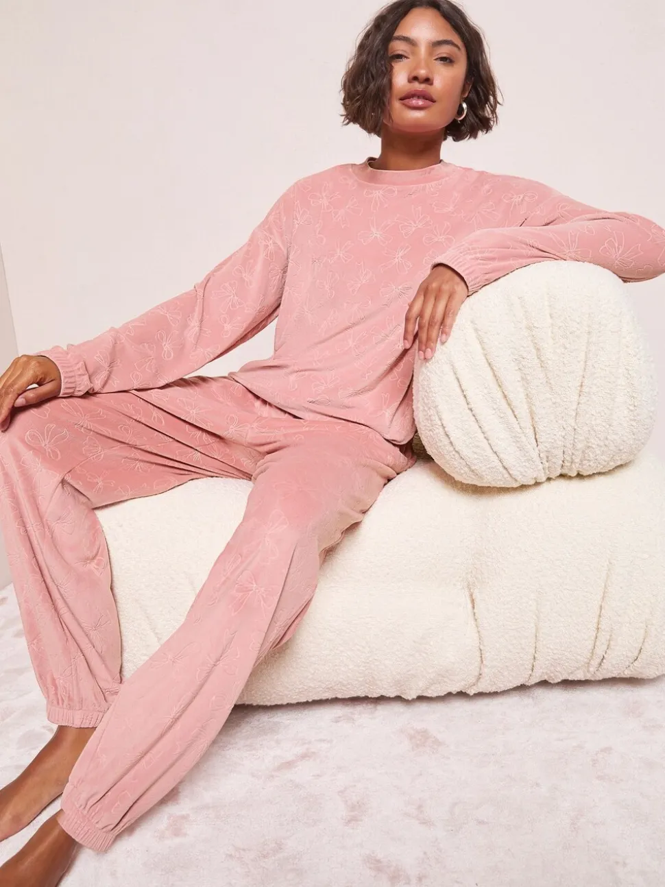 Friends Like These Bow Embossed Pyjama Bottoms