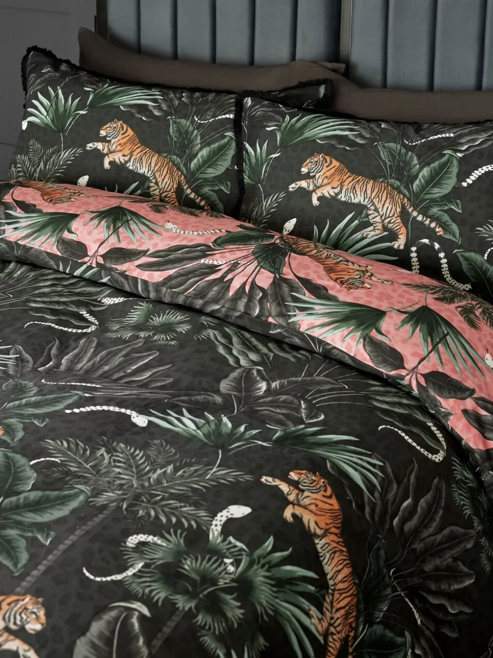 Fringed Tiger Duvet Cover and Pillowcase Set