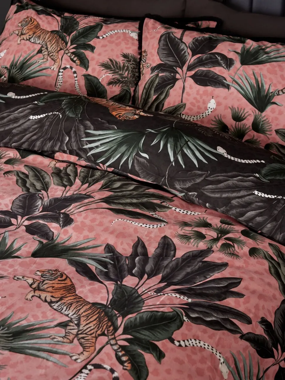 Fringed Tiger Duvet Cover and Pillowcase Set