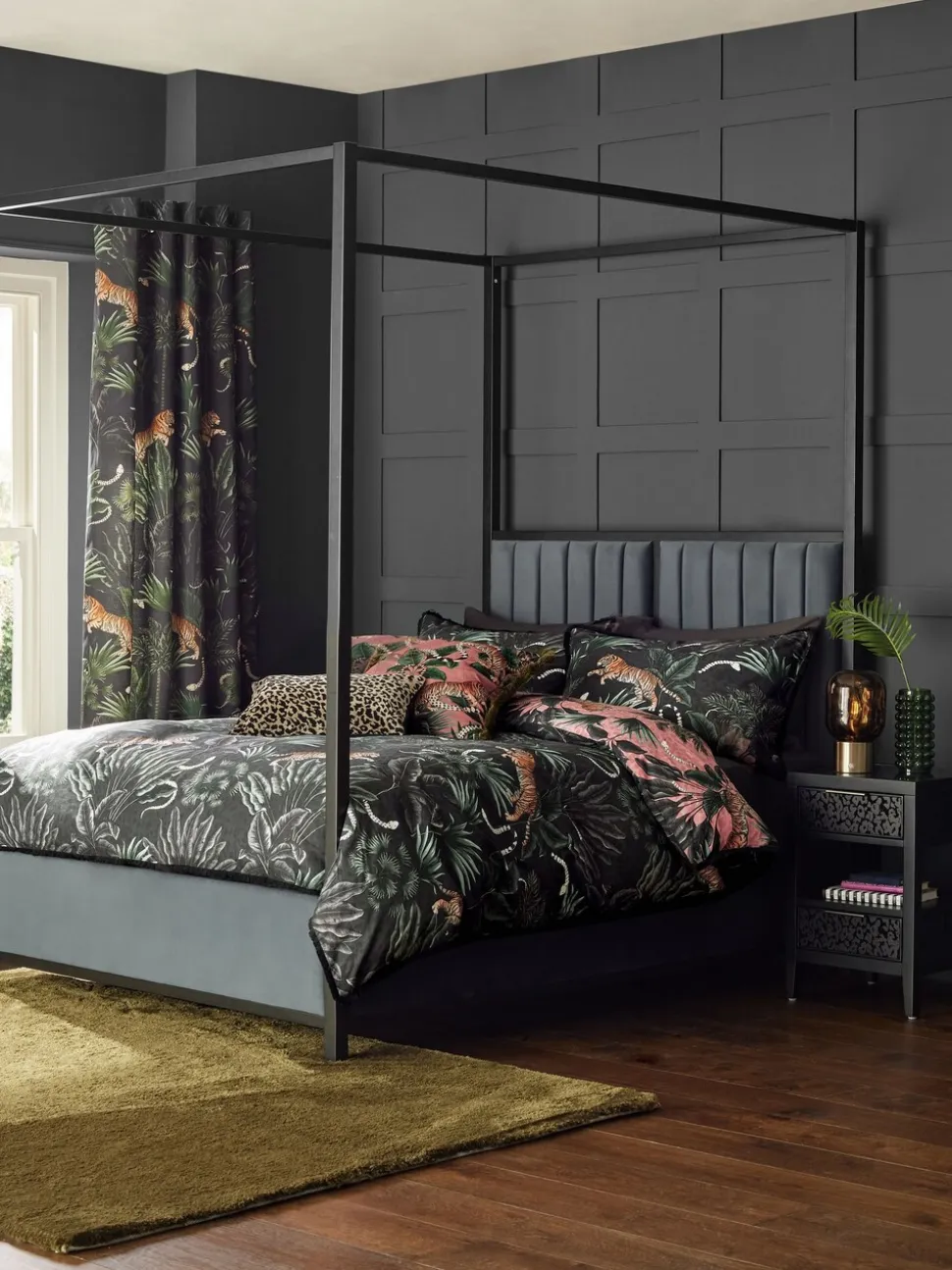 Fringed Tiger Duvet Cover and Pillowcase Set