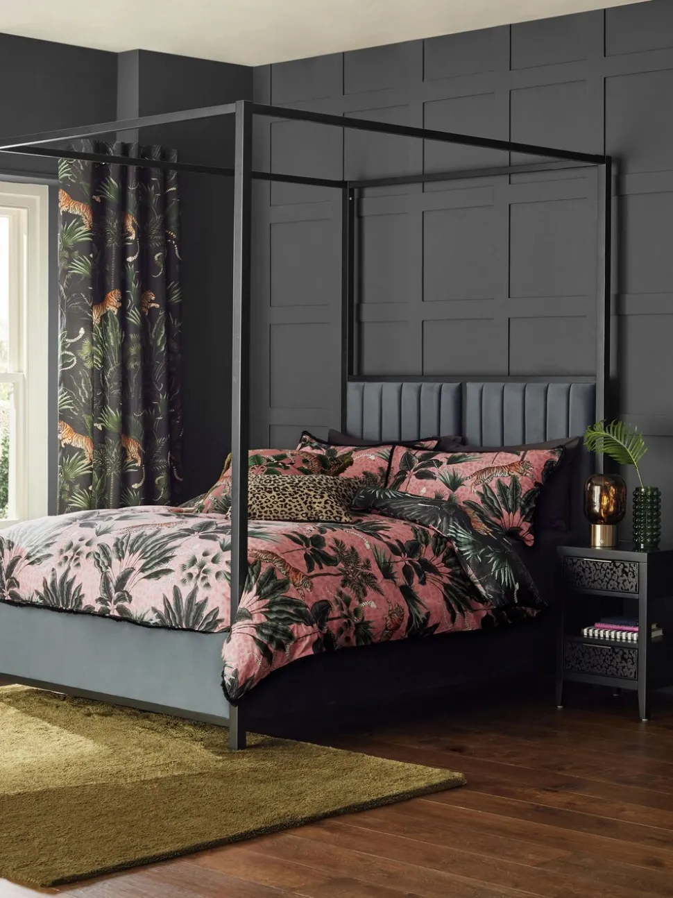 Fringed Tiger Duvet Cover and Pillowcase Set