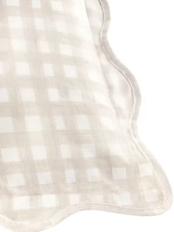 furn. Scallop Edge Gingham Cushion