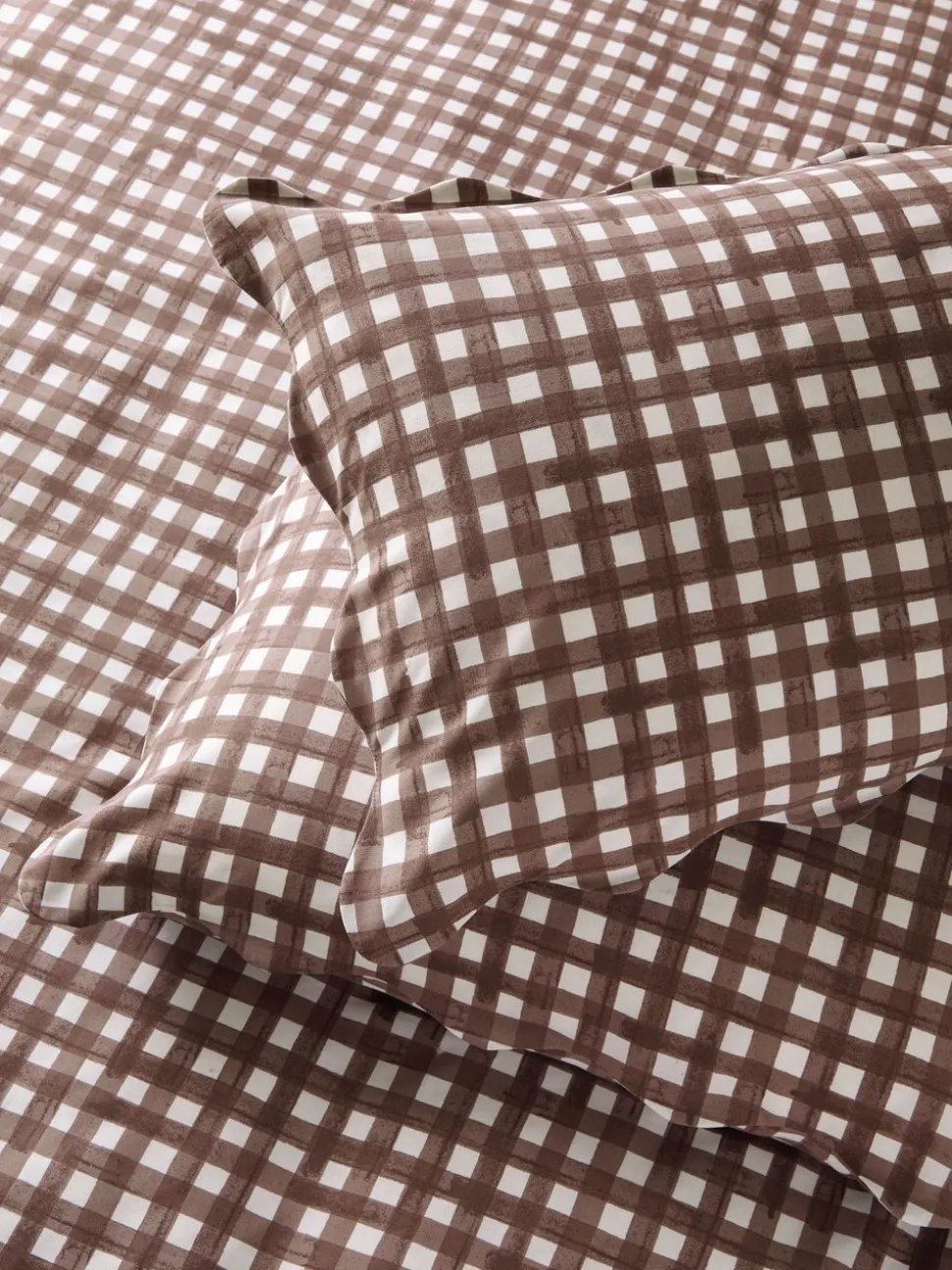 Furn Scalloped Edge Gingham Pillowcase Pair