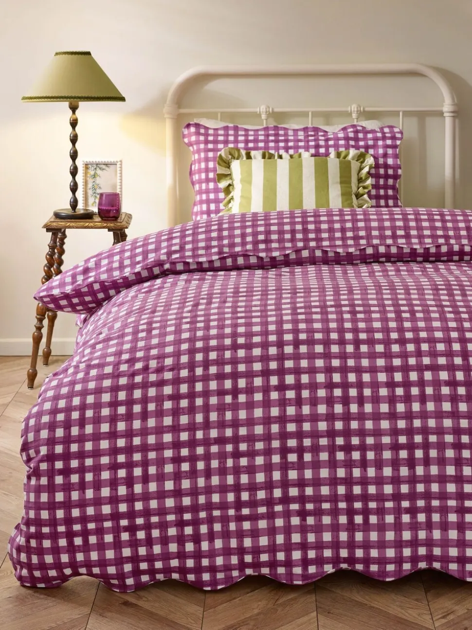 Furn Scalloped Edge Gingham Duvet Set