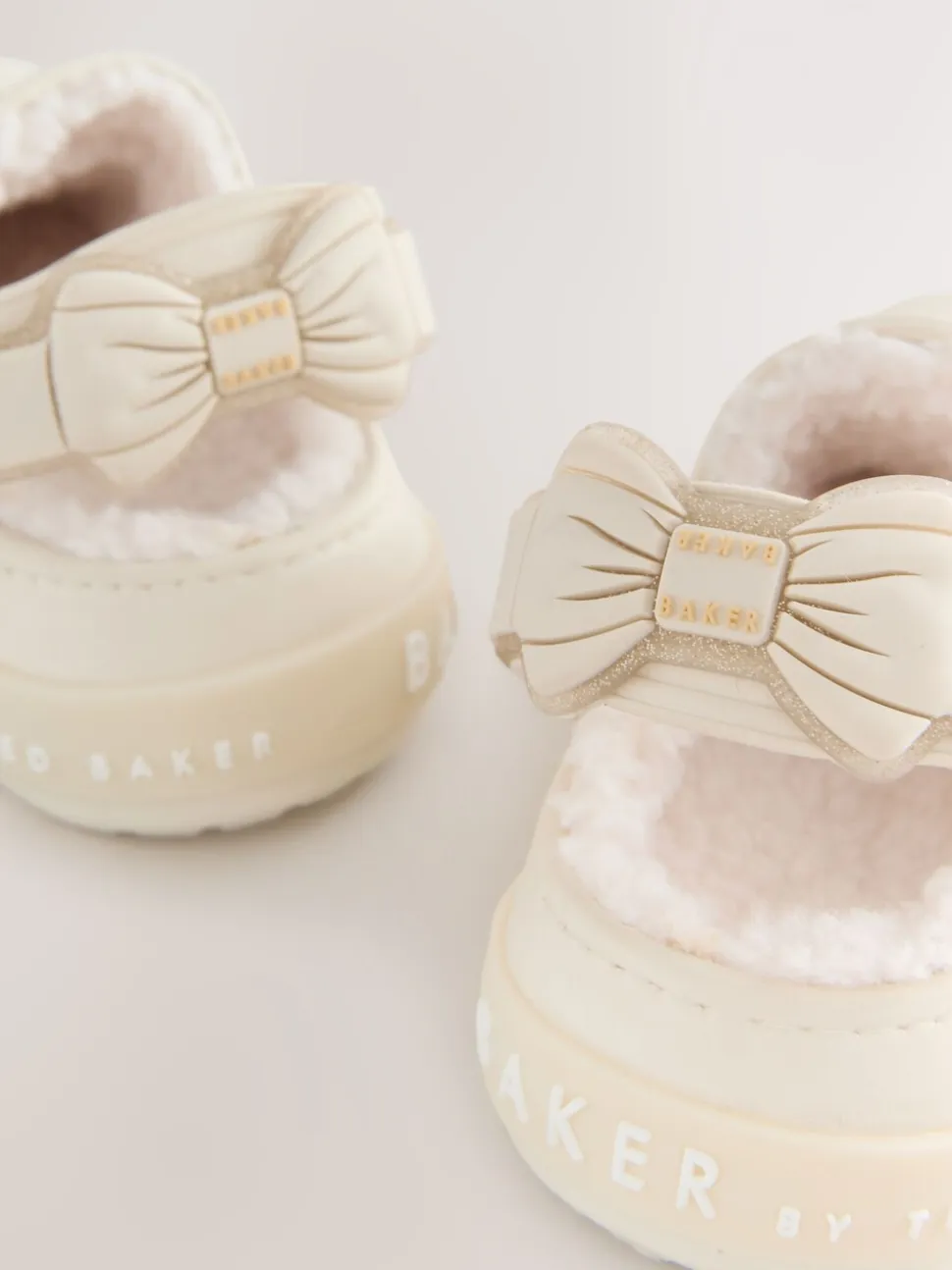 Gebroken wit - Baker by Ted Baker met borg gevoerde klomppantoffels voor meisjes