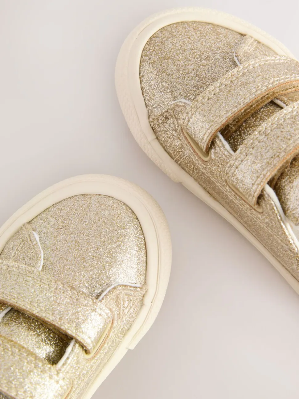 Goud - Sneakers met dikke zool en klittenbandsluiting