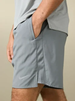 Grijs - 7 inch - Nike Dri-FIT Challenger ongevoerde hardloopshort