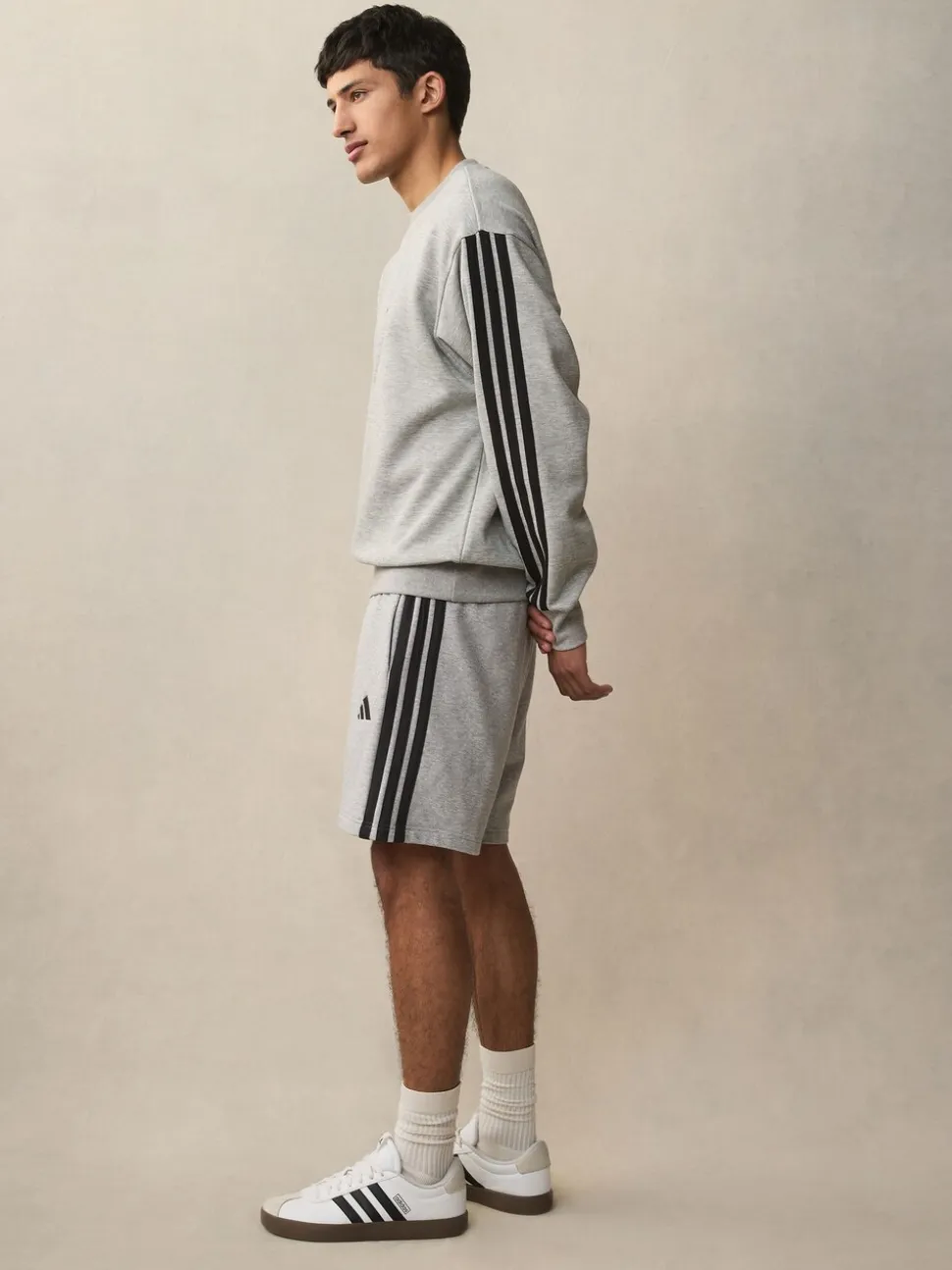 Grijs - adidas Essential 3-Stripes French Terry Shorts