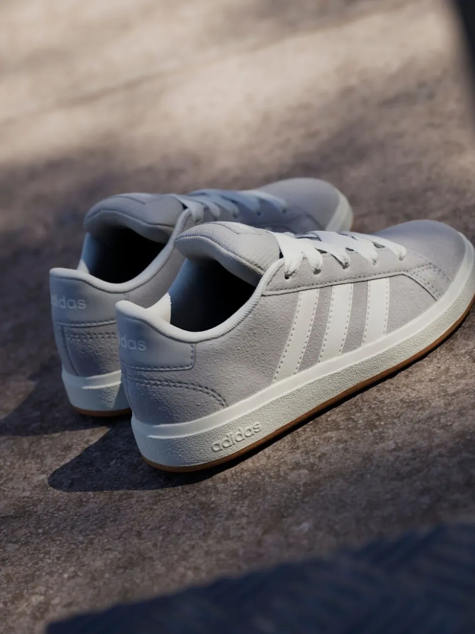 Grijs - adidas Grand Court 00s Suede Lace Kids Trainers