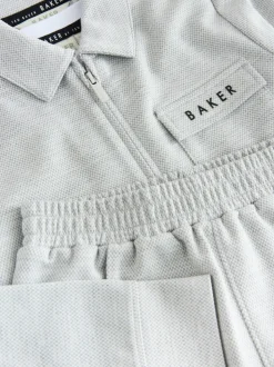 Grijs - Baker by Ted Baker - 3 -delig set van getextureerd jack, T-shirt en broek