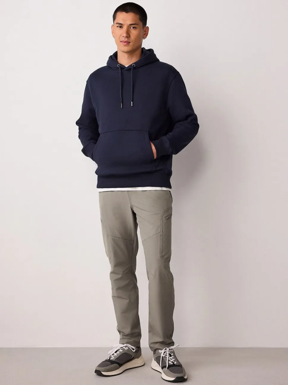 Grijs - DryTech Slim Fit Tech Stretch Utility Cargo Trousers