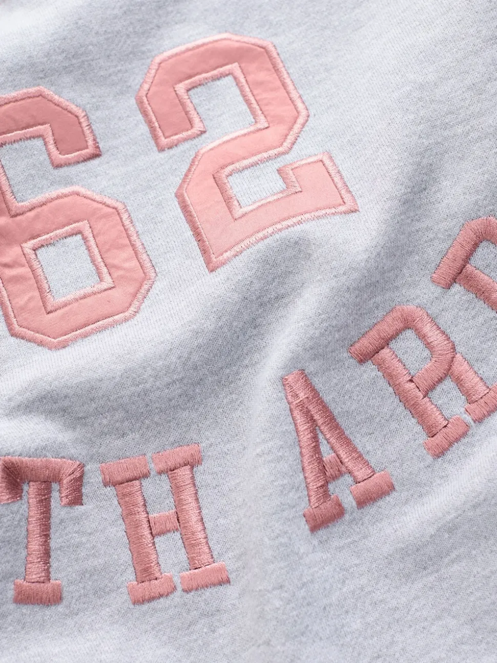 Grijs - Grafisch satijnapplicatie 'Le Marais' City sweatshirt met lange mouwen en ronde hals